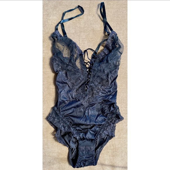Vintage Intimates Navy Blue Bodysuit / Teddy, Style 9747, Size 34 - Picture 1 of 14